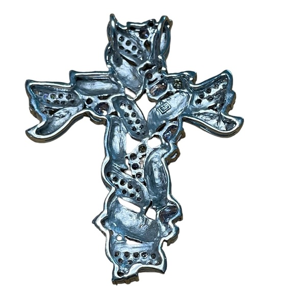925 Sterling Silver Cross Pendant - Picture 3 of 7